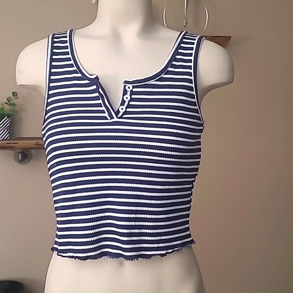 SO Tops - NWT Striped Crop Tank